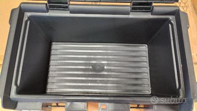 Cassetta per attrezzi sgabello. Robusta. Con cass