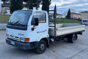 Nissan CabStar maxi lungo