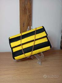 Borsetta clutch ape catena dorata Monteiasi (TA)