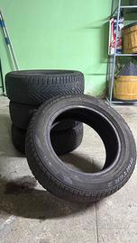 SET DI 4 GOMME PIRELLI INVERNALI 205/60 R16
