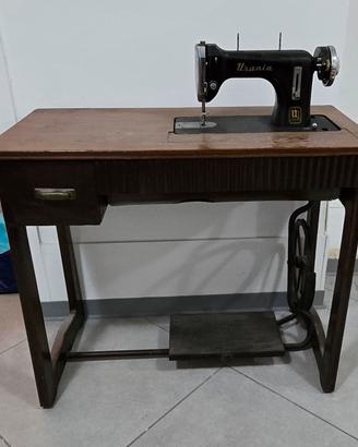 macchina da cucito antica