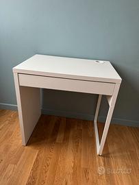 Scrivania Ikea Micke