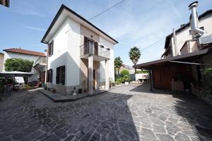 VILLA SINGOLA A ALBIATE