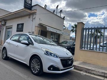 PEUGEOT 208 1.2 82 5p Allure