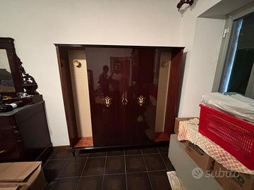 Mobile ingresso vintage con specchio e vani