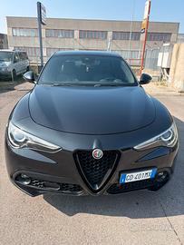 Stelvio veloce q4 210cv
