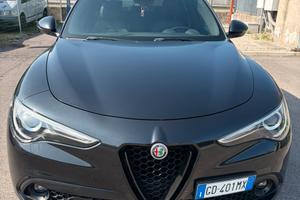 Stelvio veloce q4 210cv