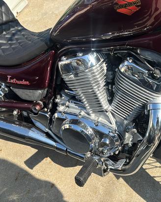 Suzuki intruder 800