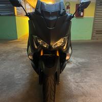 T-Max 530 dx full optional