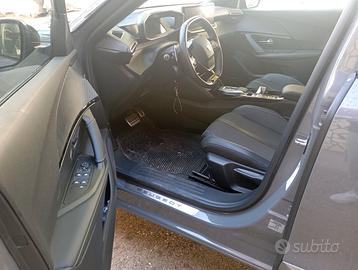 Peugeot 2008 GT LINE BENZINA AUTOMATICA
