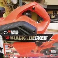 Pialla elettrica black decker kw712 / 650 w - 220