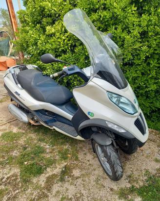 moto scuder piaggio