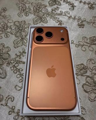 iPhone 17 Pro Max 1TB Arancione Cosmico Usato