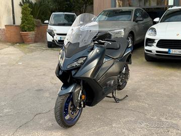 Yamaha T Max 560