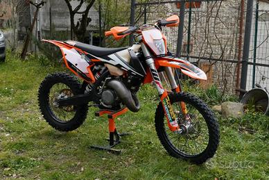 KTM XC-W 125 omologato motard