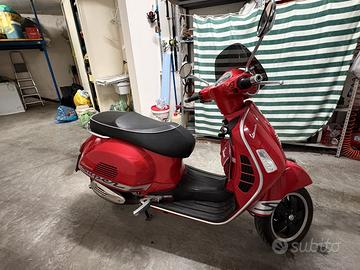 Vespa 300 Super