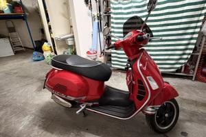 Vespa 300 Super