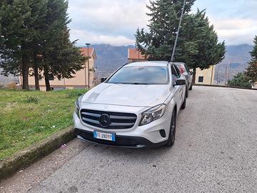 Mercedes gla