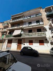5 vani zona Uditore
