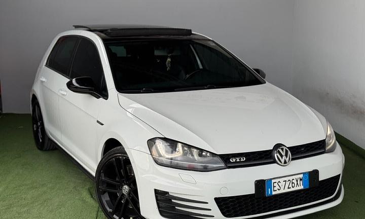 Volkswagen Golf 2.0 TDI DSG 5p. Highline BlueMotio