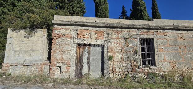 Casale con terreno a Gesso