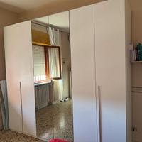 Armadio a sei ante