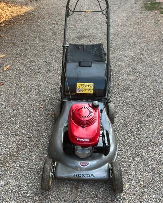 Tagliaerba honda izy