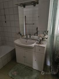 Mobiletto bagno 