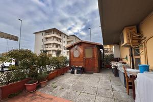 2 LOCALI A POGGIO A CAIANO