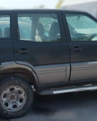 NISSAN TERRANO (SOLO RICAMBI)