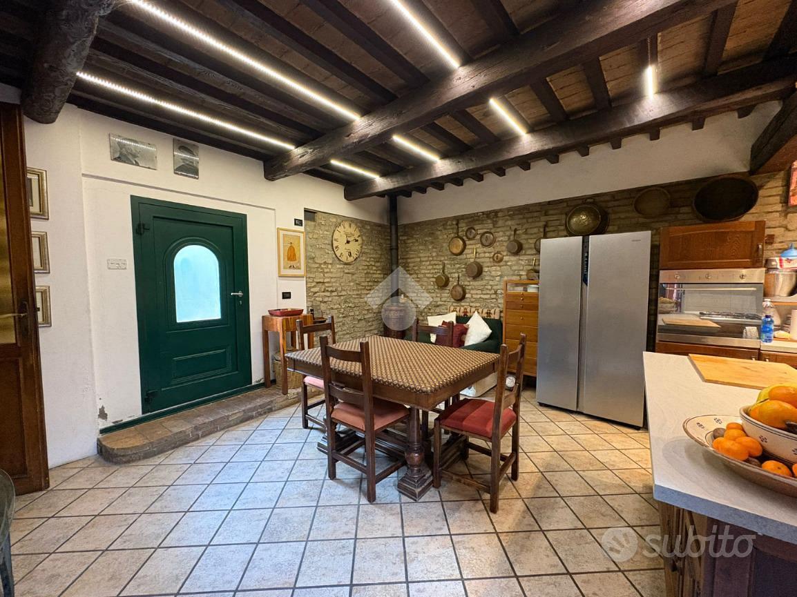 PORZIONE DI BIFAMILIARE A RAVENNA