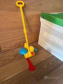 Paperella gialla spingi e cammina