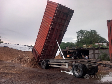 Rimorchio ribaltabile