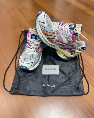 balenciaga runner