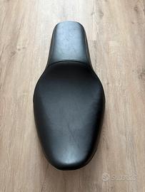 Sella Badlander Harley 883