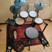batteria elettronica Alesis NitroMax con accessori