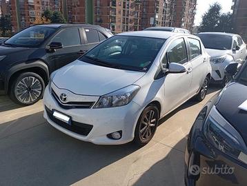 Toyota Yaris 1.3 5 porte cambio automatico km 3300