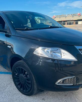 B ELLALancia Ypsilon 1.2 Benz/GPL Casa Madre Bloc