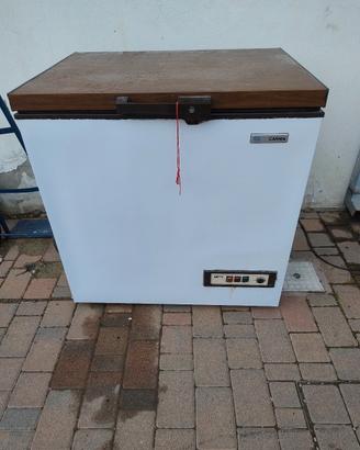 freezer funzionante in buone condizioni 