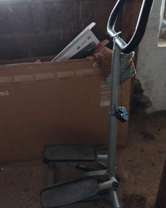 attrezzi per ginnastica 