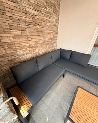 Divano da giardino con chiase longue