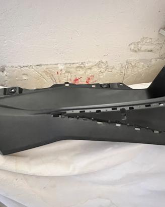 PEDANA DESTRA XMAX 300 dal 2021/2023 PERFETTA