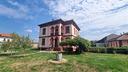 villa-di-1007-m²-con-piu-di-5-locali-e-box-auto-do