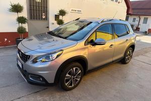 Peugeot 2008 PureTech Navigatore Pelle Xenon