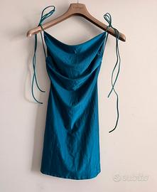 Vestito blu satinato nuovo con cartellino