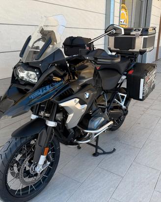 BMW GS 1250 TRIPLE BLACK FULL
