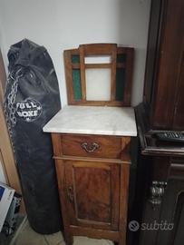 Mobile per soggiorno/ingresso, sacco da boxe