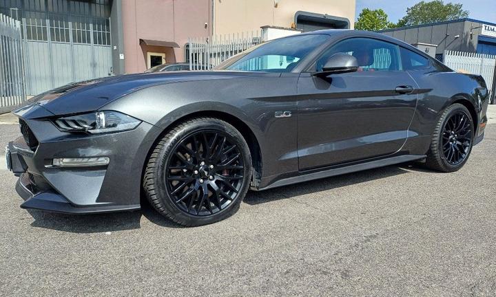 FORD Mustang Fastback 5.0 V8 Ti-VCT aut. GT Unic