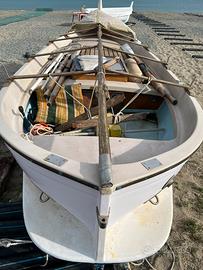 Gozzo vetroresina e motore entrobordo