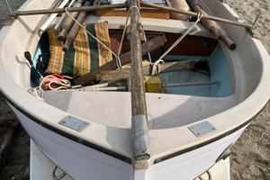 Gozzo vetroresina e motore entrobordo